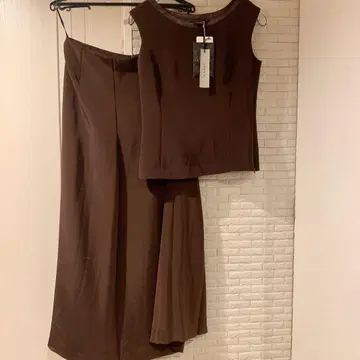 미사용 LOUNIE 셋업 브라운 포멀 L 하자품