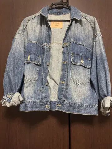 데님 자켓 라이트 블루 전면 포켓 부착
