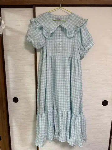 스카이블루 체크 프릴 옷깃 반팔 롱 원피스