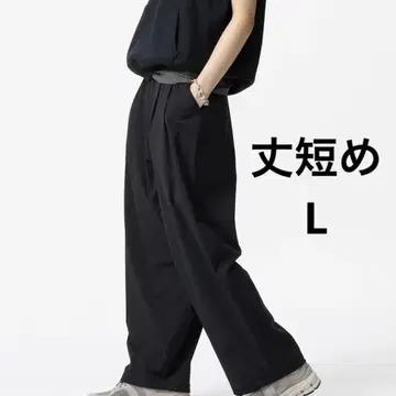 유니클로 울트라 스트레치 액티브 와이드 팬츠 블랙 L