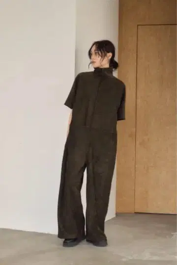 Hella 하이넥 벨로아 콤비네존 카키 S
