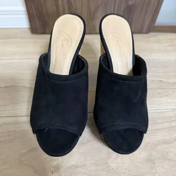 블랙 스웨이드 뮬 하이 힐