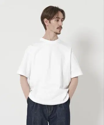 HANES BEAUTY&YOUTH 별주 비피 티셔츠 S 사이즈