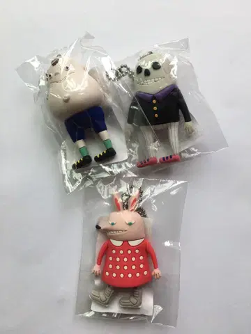 요네즈켄시 리이슈 가챠 데베소 해골 빨간색 토끼