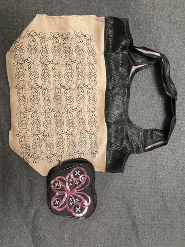꽃무늬 토트백과 파우치 세트