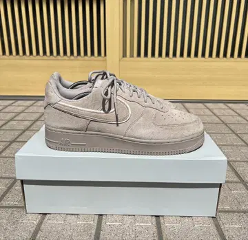Air Force 1 로우 스웨이드