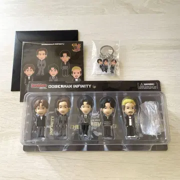 DOBERMAN INFINITY 피규어, 참, 스티커 3개 세트