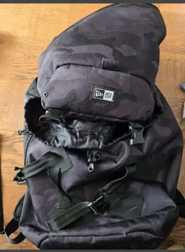 NEWERA 뉴에라 랙삭 28리터 백팩