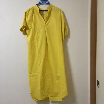 옐로우 컬러 반팔 셔츠 원피스 백 오픈