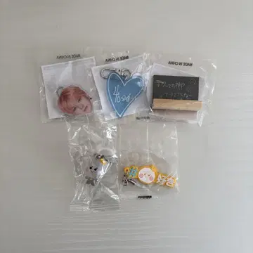 TREASURE 캡슐 토이 요시 세트