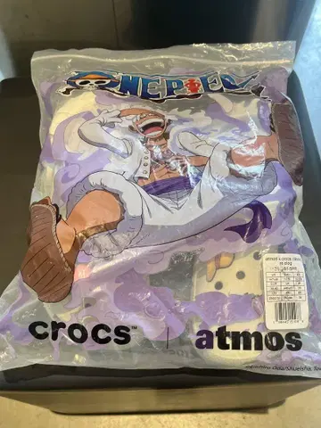 원피스 x atmos x Crocs "루피/기어 5"