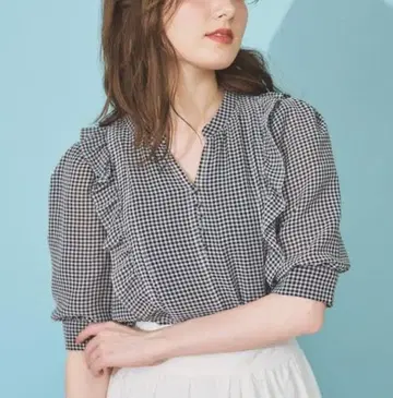 Noela 퍼프 프릴 블라우스