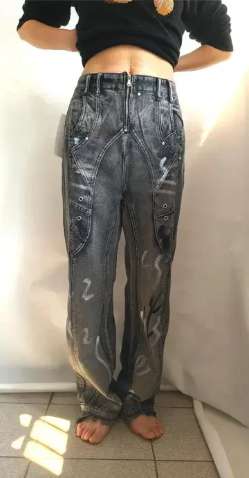 와이드 데미지 데님 팬츠 M 사이즈
