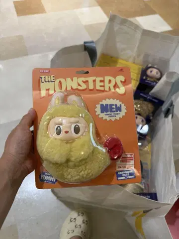 THE MONSTERS Wacky Mart 이어폰 케이스 새우 플라이