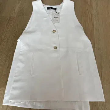 택 포함 미사용 새상품! 자라 화이트 사이드 슬릿 베스트