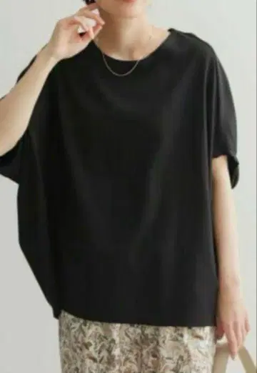 어반 리서치 도어스 코쿤 실루엣 풀오버 블랙
