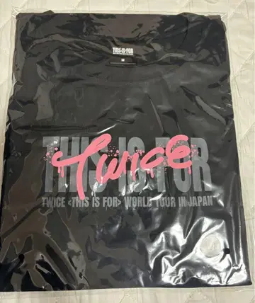 twice 허벅지 티셔츠