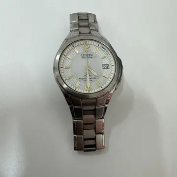 CITIZEN Eco-Drive 전파 시계 실버/화이트