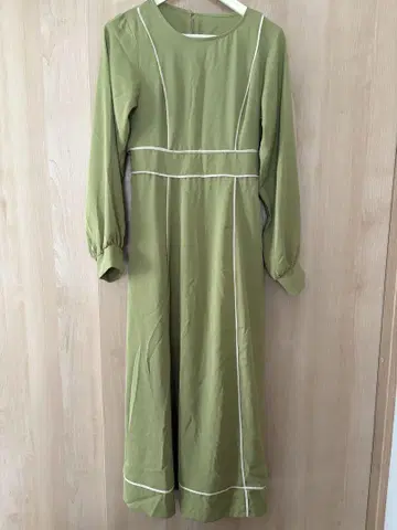 바니유 바이컬러 파이핑 올리브 그린 긴팔 셔츠 원피스