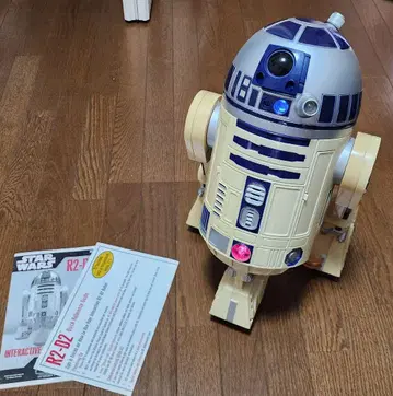 R2-D2 인터랙티브 피규어 (HASBRO)
