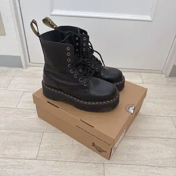 Dr. Martens JADON 블랙 엔지니어 부츠 UK 6