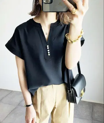 Emma Taylor [라쿠 시리즈] 이지케어 펄 버튼 키넥 블라우스