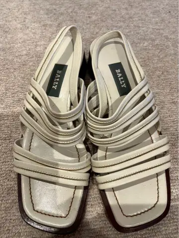 BALLY 아이보리 스트랩 샌들 37EU
