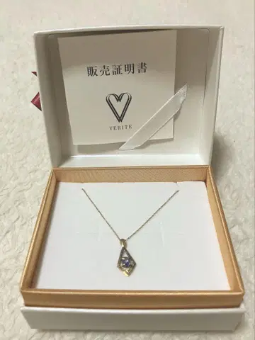 VERITE K10 다이아몬드 모양 목걸이