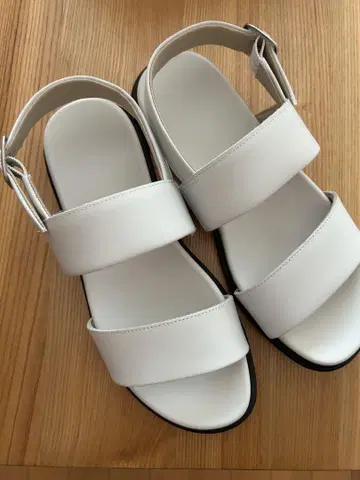 무인양품 가죽 샌들 화이트 24~25cm
