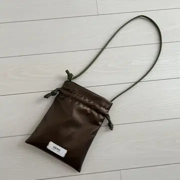 GRAIN 브라운 숄더백