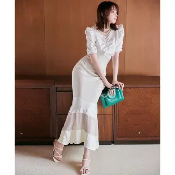 COCODEAL 시어 티어드 스커트 머메이드 아이보리