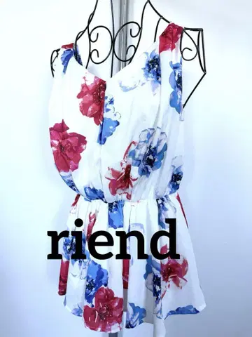 rienda 플라워 프린트 슬리브리스 원피스