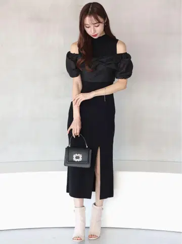 MERCURYDUO 이소재 도킹 내로우 니트 원피스
