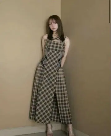 ANDMARY 나디아 체크 롱 드레스 베이지