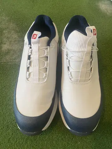 가격 대폭 인하 풋조이 골프화 화이트/네이비 25cm 4E