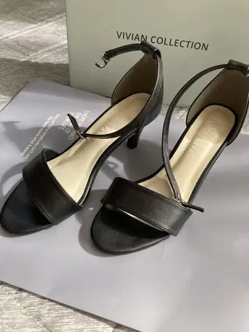 vivian 샌들 새상품급 M 사이즈 23