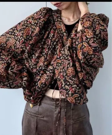아메리 인디아 프린트 터너 오버 블라우스