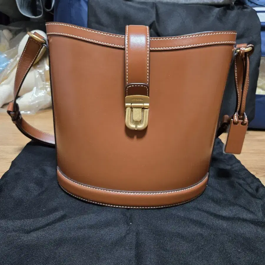 ★韓国人気★JOY GRYSON★SERENDIPITY BUCKET BAG★WOOD BROWN★ JOY GRYSON | 조이그라이슨 Joy Gryson Serendipity Bucket Bag