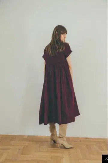 CLANE 백 프릴 원피스
