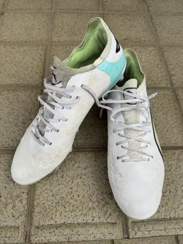중고 무료배송! 푸마 킹 얼티밋 27cm 축구 스파이크