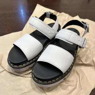 닥터마틴 Dr.Martens 샌들 VOSS 24cm 그레이