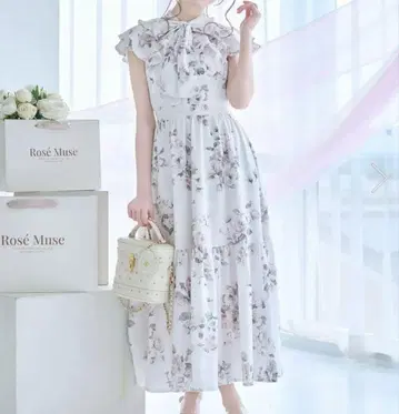 로제뮤즈 rose print flare dress 원피스 화이트