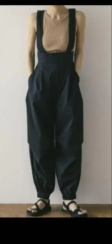 새상품급 stylemixer ACTIVE 서스펜더 벌룬 팬츠 블랙 S