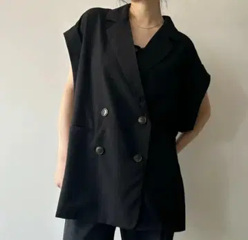 크레이프 슬리브리스 더블 베스트 -블랙-