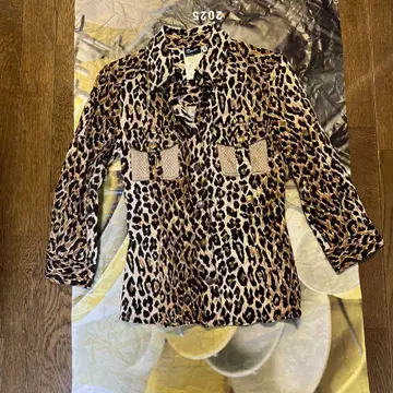 D&G 레오파드 무늬 긴팔 셔츠 38