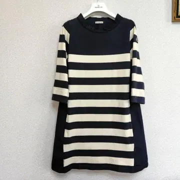 MONCLER 보더 이소재 A라인 원피스