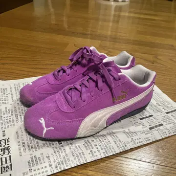 Puma 보라색 스웨이드 스니커즈