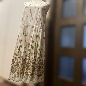 새상품 호코모모라 시슈 원피스