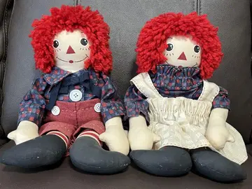 앤드 앤디 캔트 리드 인형