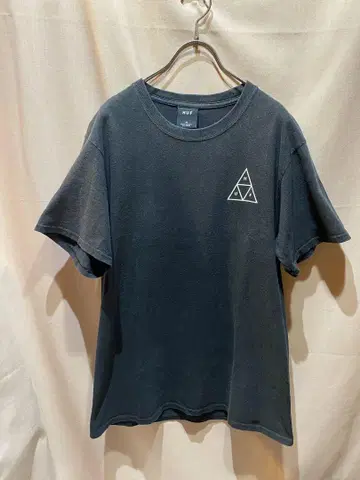 HUF 블랙 티셔츠